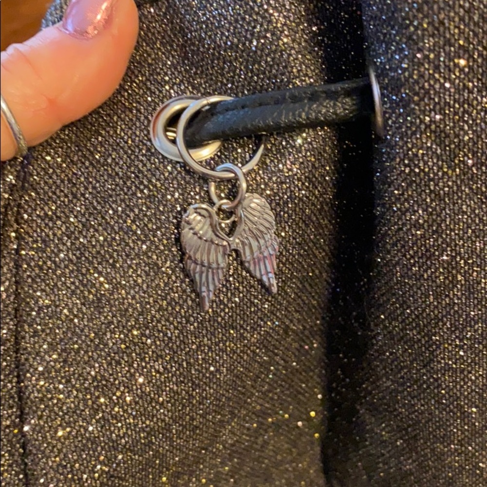 Backpack - Picture 3 of 6